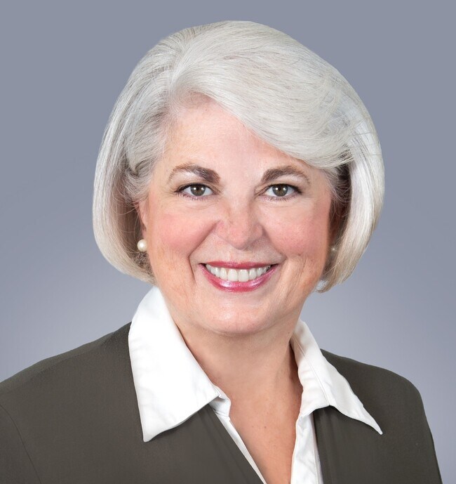 Serena Johnson Real Estate Agent in Saint Petersburg, FL