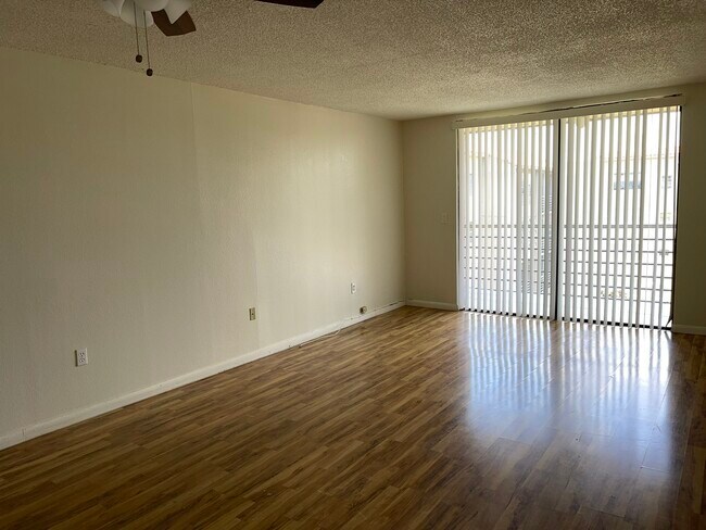 Courtyards of Broward unit 3411, North Lauderdale, FL 33068 - photo 7