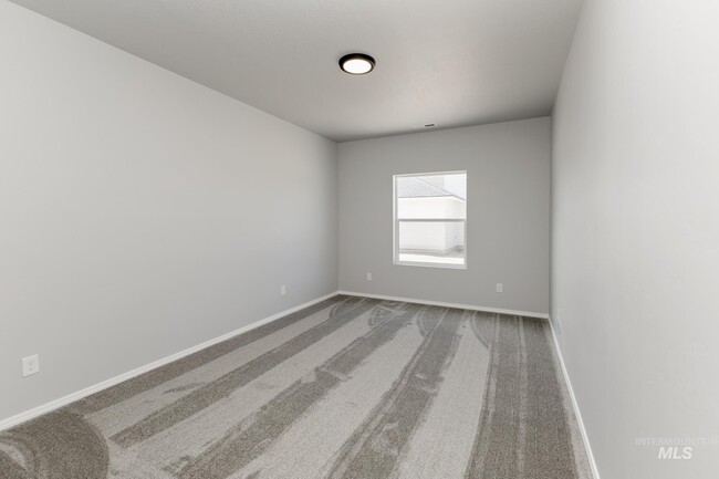 13710 Oliver St, Caldwell, ID 83607 - photo 3