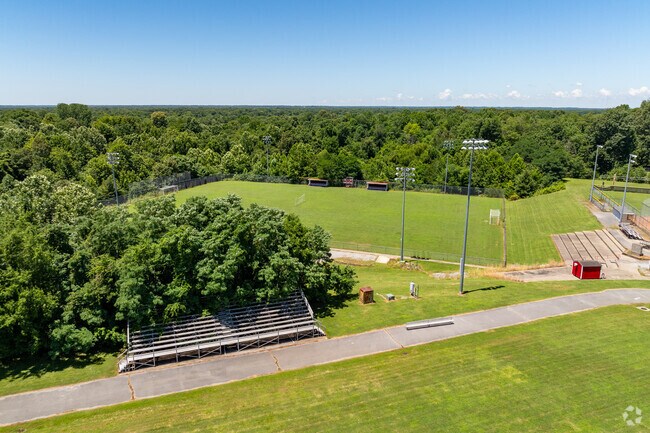 The student population of Reidland Intermediate School is 214 and the school serves 4-5.