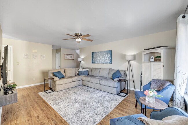 341 Desplaine Rd, de Pere, WI 54115 - photo 5