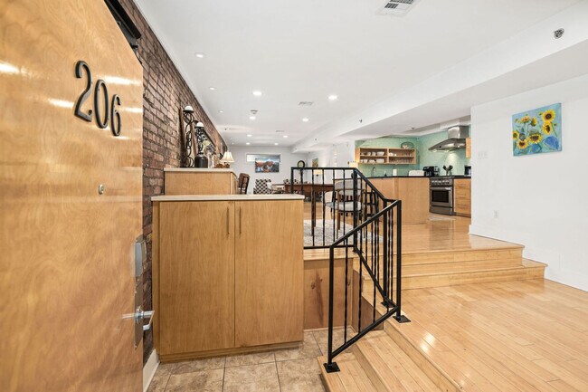 339 N West Ave unit ID1289057P, Fayetteville, AR 72701 - photo 5