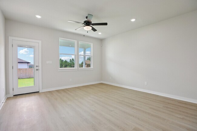 3205 Canyon River Ln, Georgetown, TX 78628 - photo 7