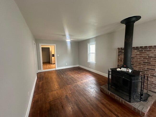 410 Abney St, Saint Albans, WV 25177 - photo 4