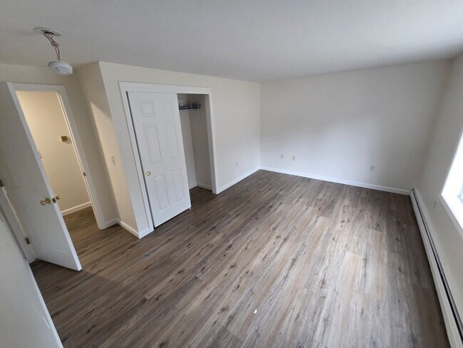 5 Pine Crest Cir, Concord, NH 03301 - photo 7