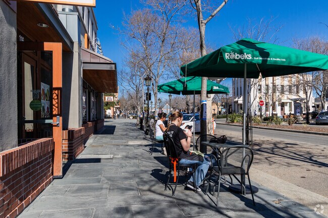 Downtown Livermore is full of outdoor dining spots and retail stores near Whispering Pines.