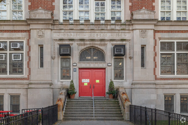 P.S. 160 - William T. Sampson's student-teacher ratio is 12:1.