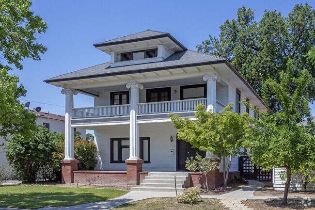 Vintage homes featuring styles like Greek Revival can be found in the Lowell neighborhood.