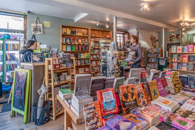 Franklin Street houses local shops like Word Bookstore and bars like the Pencil Factory.