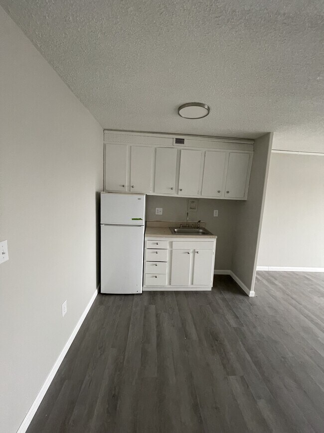 Independence Towers, Independence, MO 64056 - photo 3