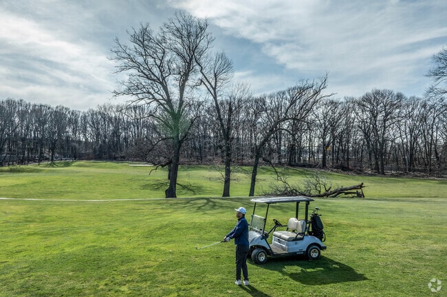 Forest Park Golf Course is a leafy public course with elevated greens & 3 water holes.