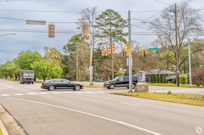 Crestwood Boulevard is the main road through the Crestwood South neighborhood.