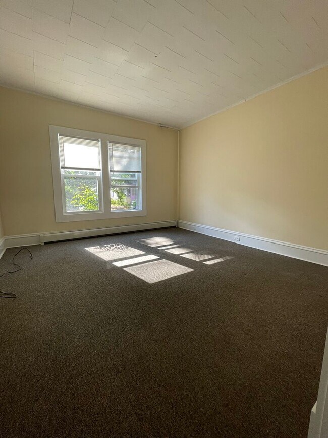 88-94 Lafountain St unit 88 Lafountain Street, Burlington, VT 05401 - photo 7