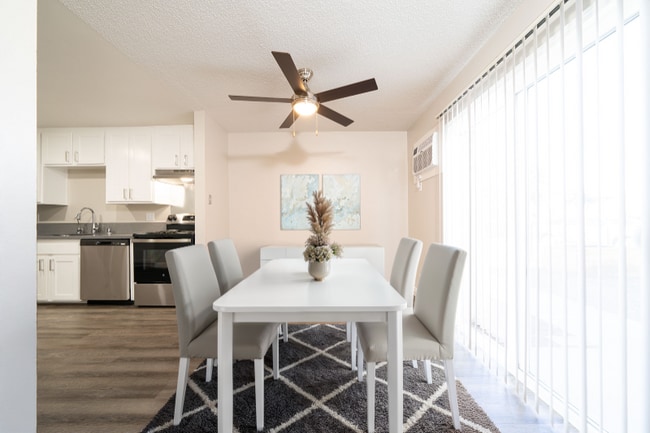 269 W San Marcos Blvd unit 24, San Marcos, CA 92069 - photo 4