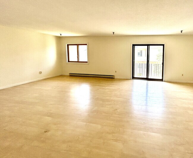 Hill Gardens Condo Association, Burlington, VT 05401 - photo 4