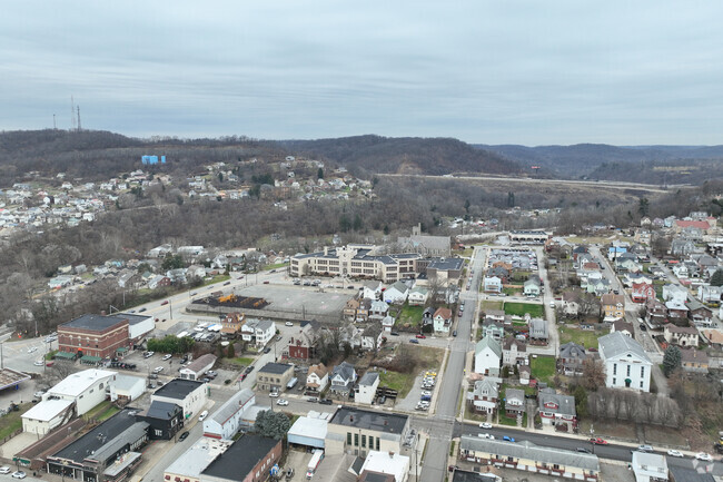 Aerial of Grandview Elementary School facing North.
