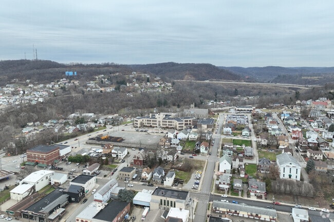 Aerial of Grandview Elementary School facing North.