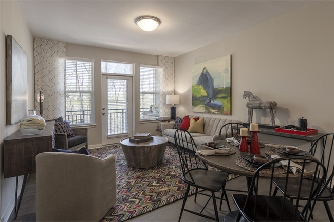 The Vine, Laurel, MD 20723 - photo 2