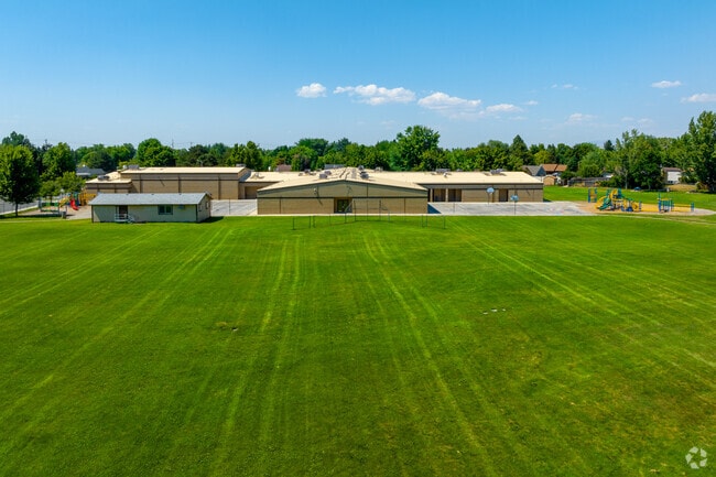 Joplin Elementary School features open green space for fun activities in West Boise.
