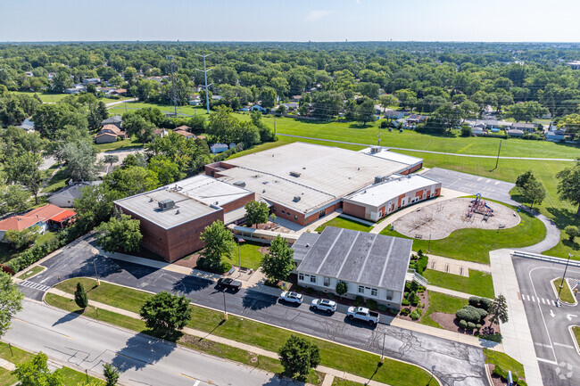 Aerial view of Independence Elementary School in Bolingbrook, IL.