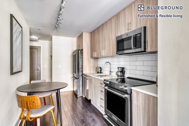 4901 Montgomery Ln unit FL7-ID470, Bethesda, MD 20814 - photo 6