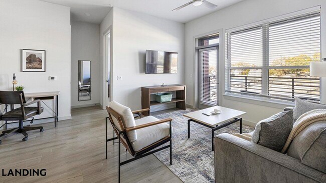 1345 E 15th St unit 202, Plano, TX 75074 - photo 2