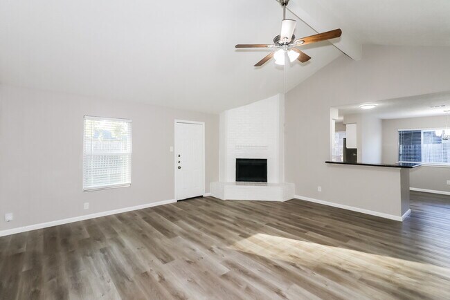 16751 Dew Drop Ln, Houston, TX 77095 - photo 4