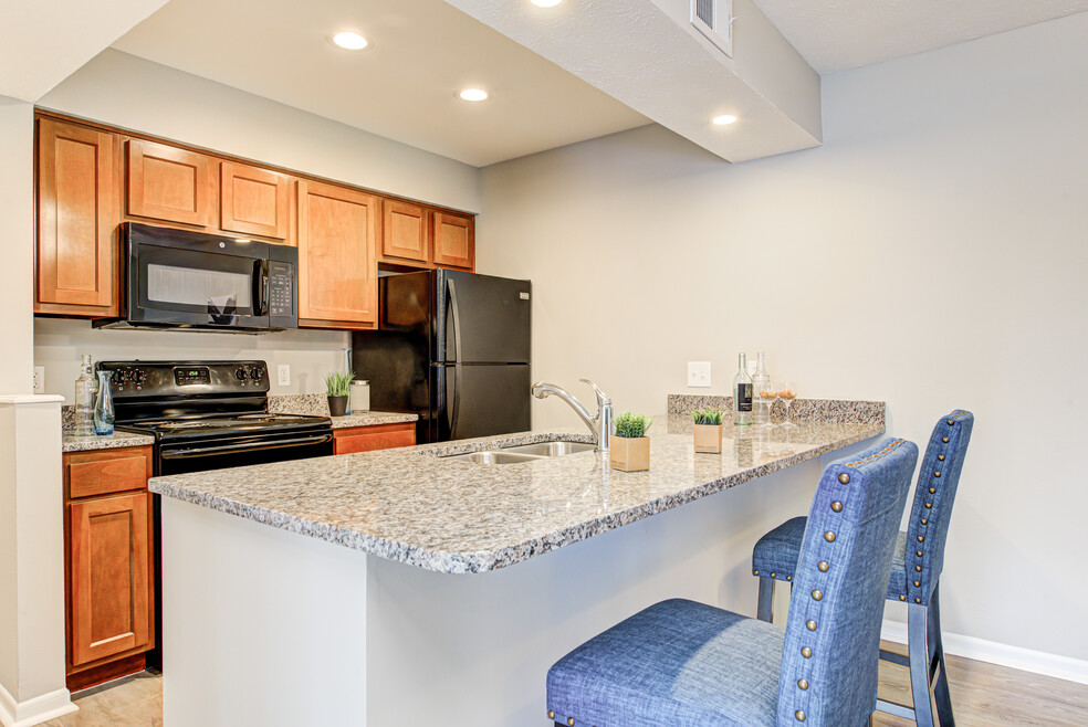New Kitchen Cabinets