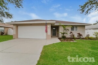 2707 95th St E, Palmetto, FL 34221