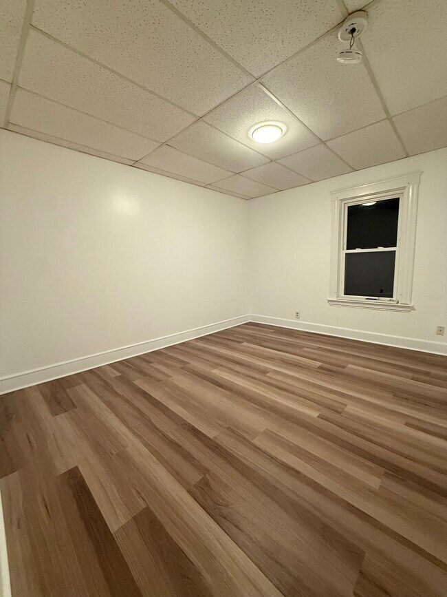 242 4th Ave unit 2, Woonsocket, RI 02895 - photo 5