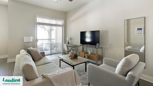 18101 Point Lookout Dr unit 124, Nassau Bay, TX 77058 - photo 3