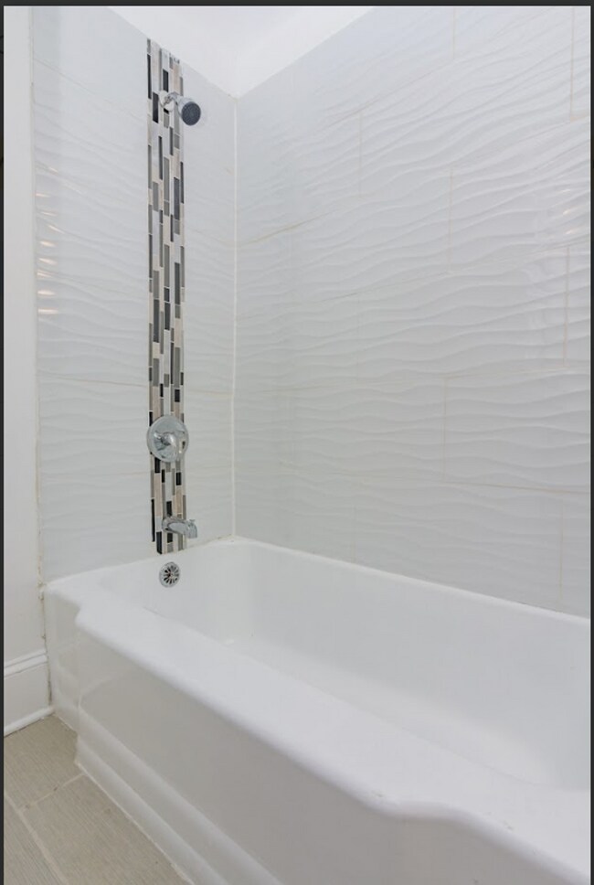 7754 S Muskegon Ave unit 3, Chicago, IL 60649 - photo 4