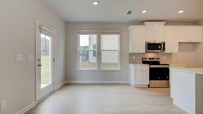 186 Abbotts Crossing Cir, Conyers, GA 30094 - photo 6