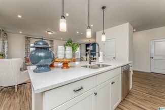 123 Brunswick Ave, Kimberly, AL 35091