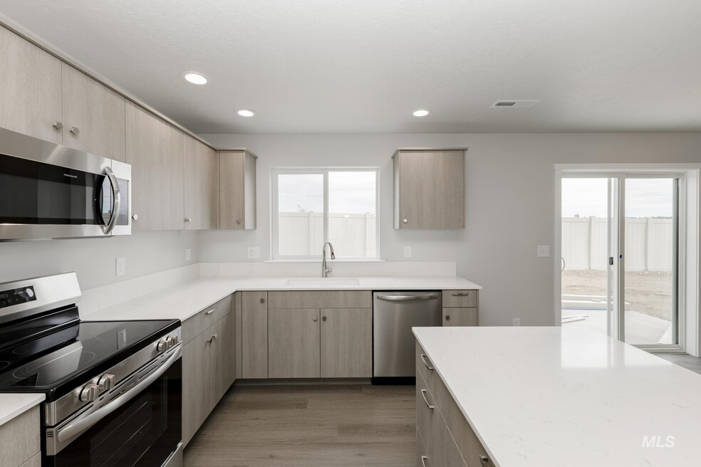 1602 Long Pond St, Middleton, ID 83644 - photo 1