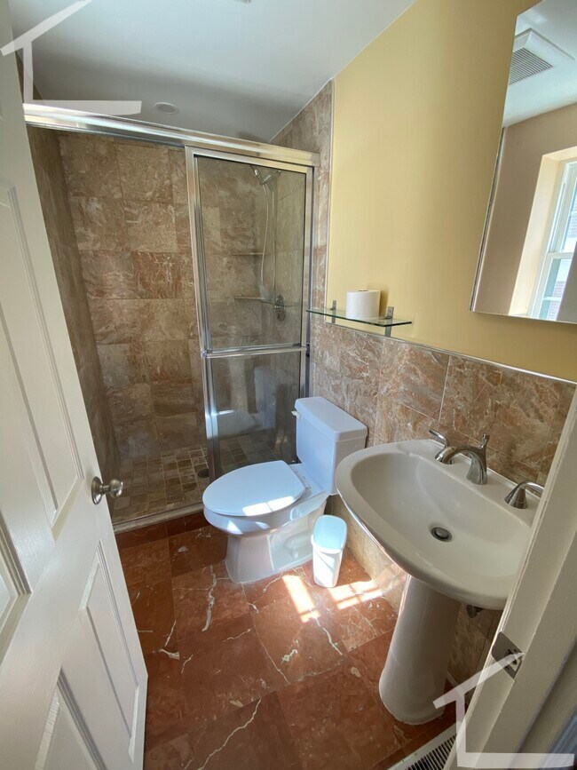 204 Lake Shore Rd unit 1, Brighton, MA 02135 - photo 4