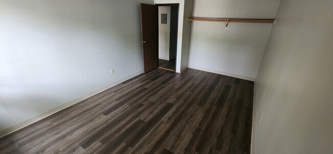 524 N Grant St unit 1, Blue Earth, MN 56013 - photo 5