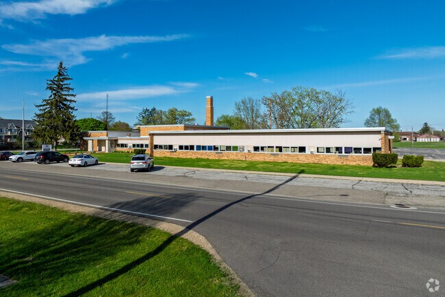 Fair Plain Elementary teachers have earned a C rating on Niche.com.