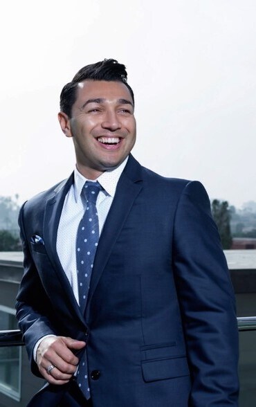 Agent Photo
