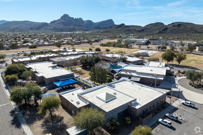 Twin Peaks Elementary School is a public school located in Tucson, AZ.