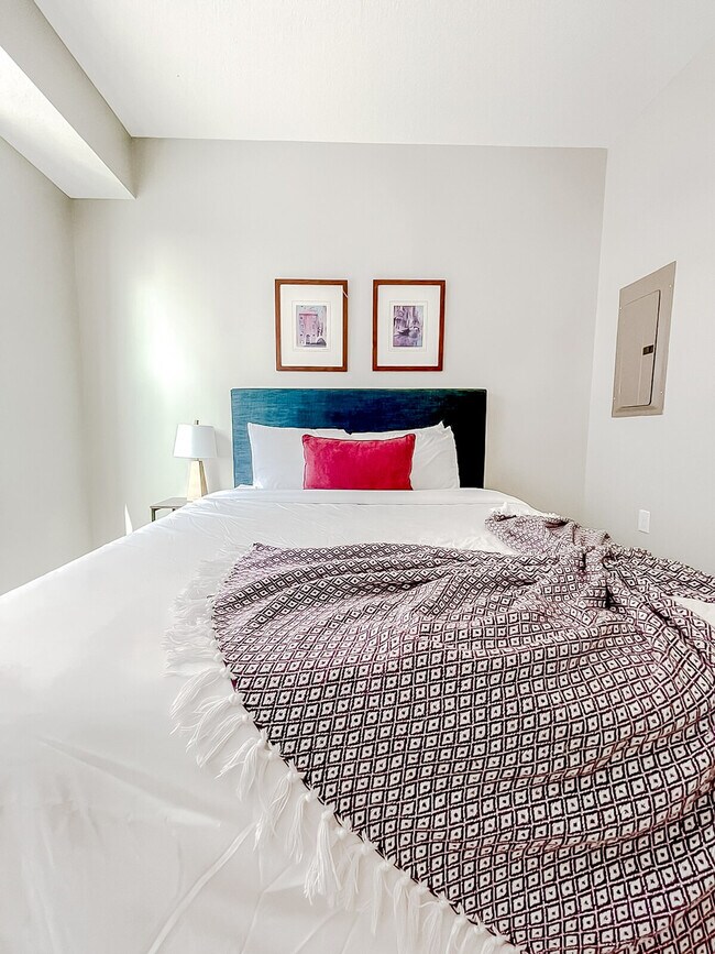 1400 Walnut St unit ID1036793P, Des Moines, IA 50309 - photo 7