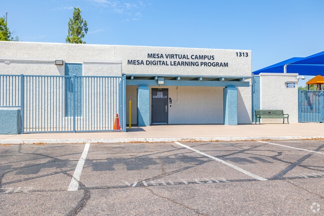 Franklin Accelerated Academy’s Jordan Campus earns an A and serves kindergarten to 8th grade.