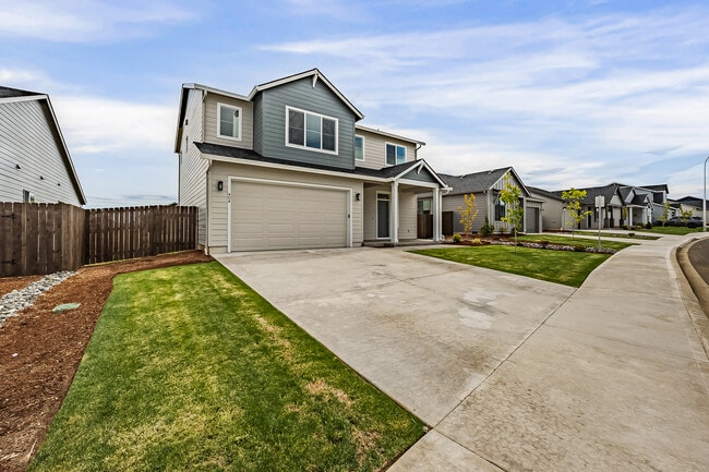 404 Pagget Ave, Winlock, WA 98596 - photo 2