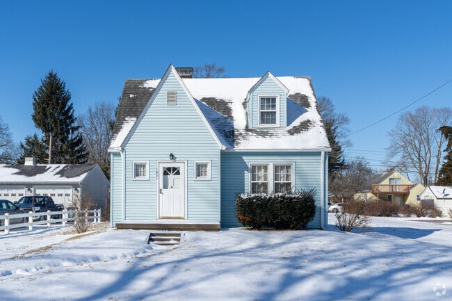 Cute cottages dot the street corners throughout Devaney.