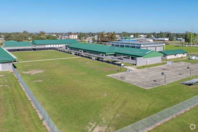 Oaklawn Junior High School