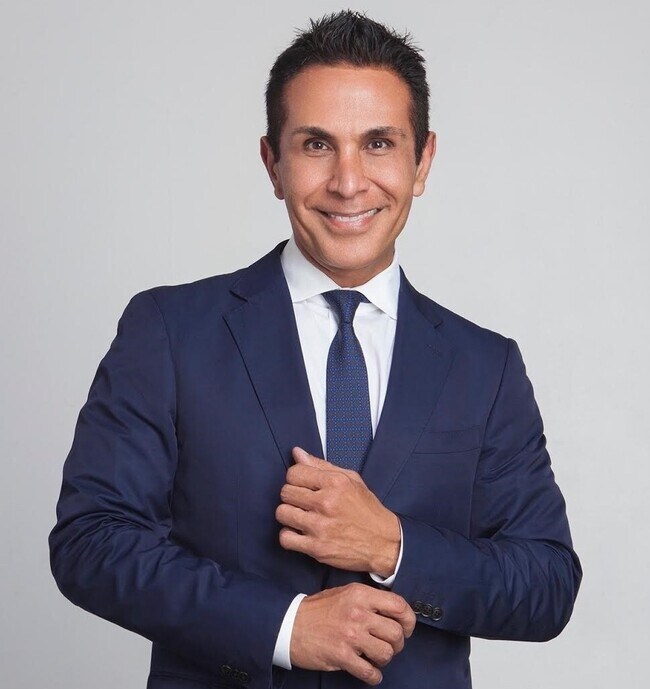Agent Photo
