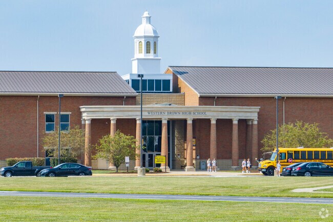 Western Brown High School in Mount Orab is graded C-plus by Niche.