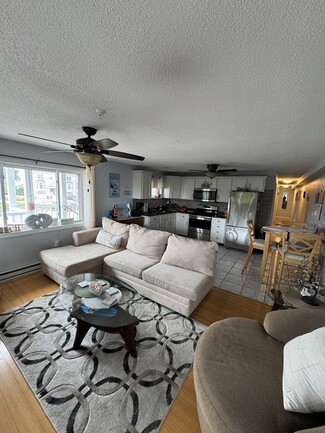 5 Duston Ave Unit C, Hampton, NH 03842