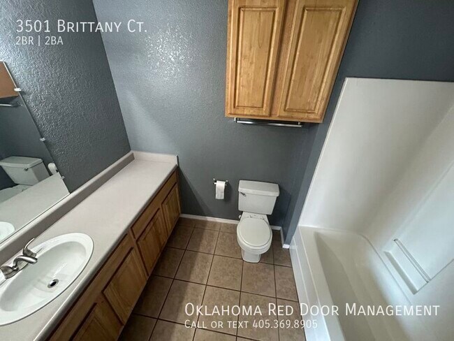 3501 Brittany Ct, Moore, OK 73160 - photo 6