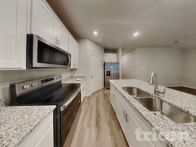 13618 Paxton Blvd, Saint Hedwig, TX 78152 - photo 7